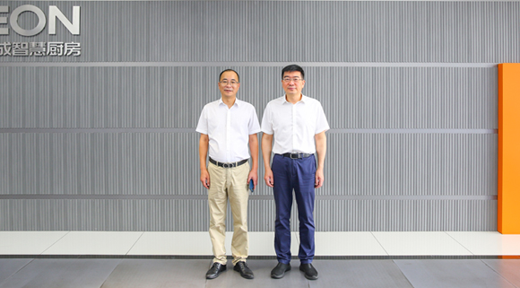 浙江省市場監(jiān)督管理局副局長章一文一行蒞臨科恩考察指導(dǎo)！